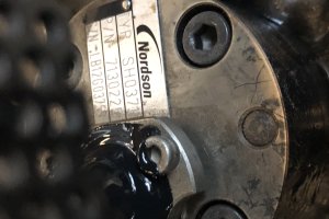 pompa-nordson-7130225-zwyciekiem-z-uszczelnienia-hydraulicznego.jpg