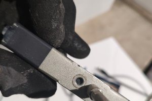 Zalany klejem elektrozawór Nordson